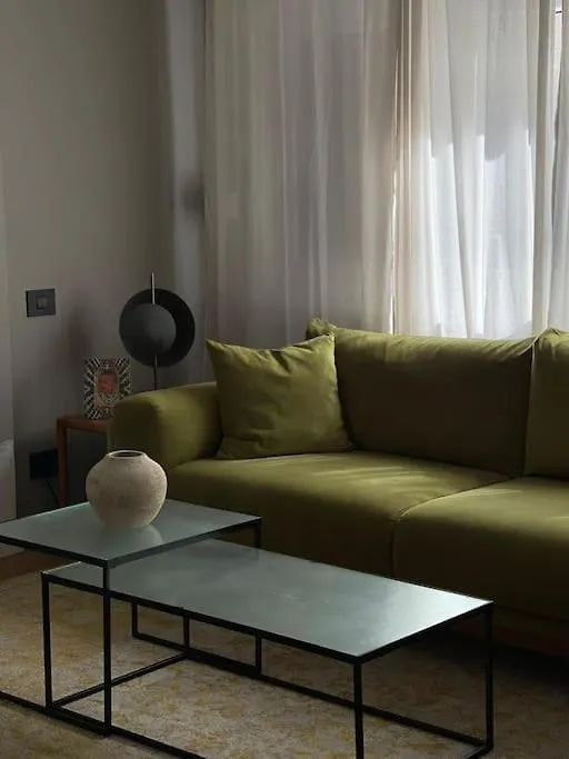 Stunning 1Bd Flat With 50M2 Terrace In The City Center 布加勒斯特