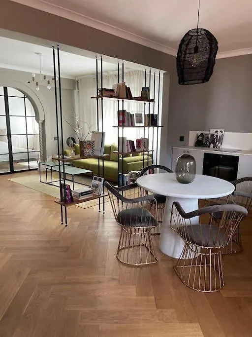 公寓 Stunning 1Bd Flat With 50M2 Terrace In The City Center 布加勒斯特